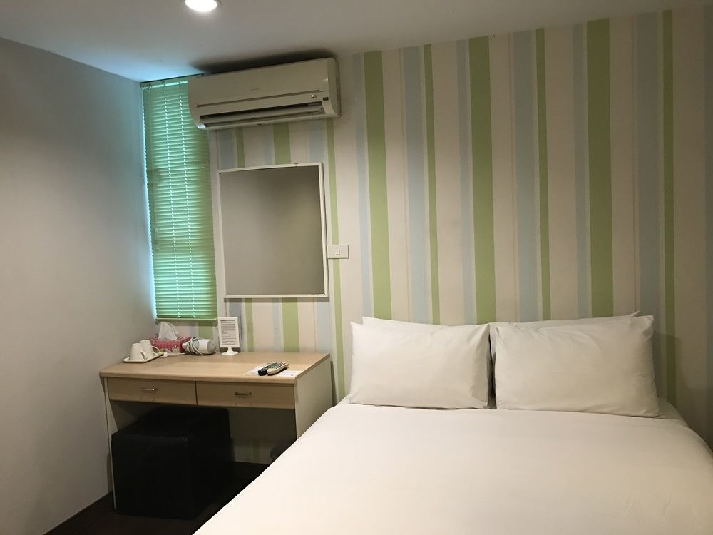 Urban House Hotel Bangkok Kültér fotó