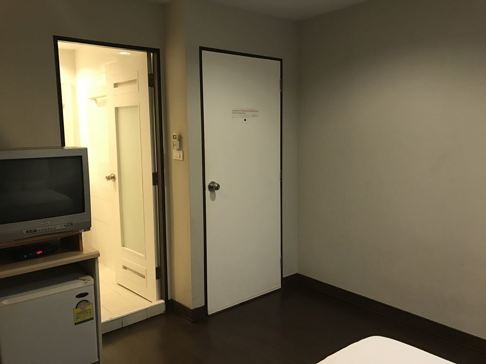 Urban House Hotel Bangkok Kültér fotó