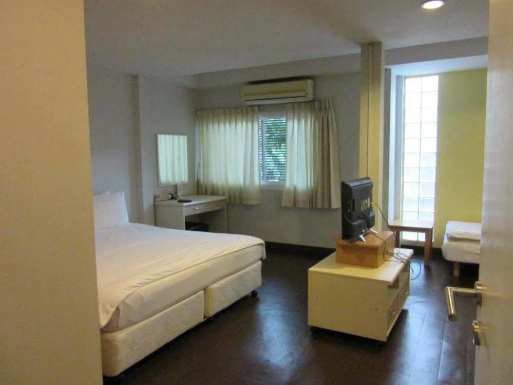 Urban House Hotel Bangkok Kültér fotó