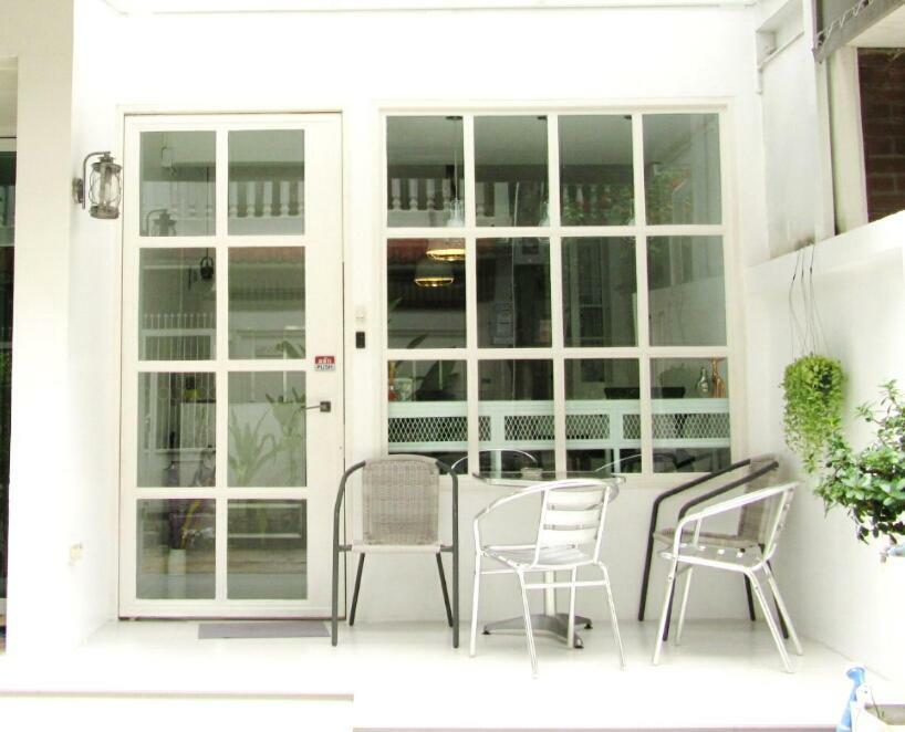 Urban House Hotel Bangkok Kültér fotó